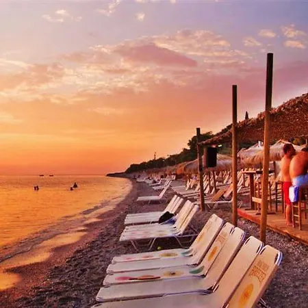 Seaside Wonder Armonia - A Step Away To The Beach *