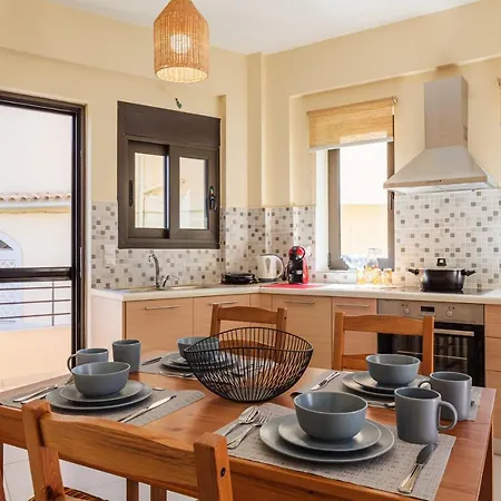 Apartment Seaside Wonder Armonia - A Step Away To The Beach Avía