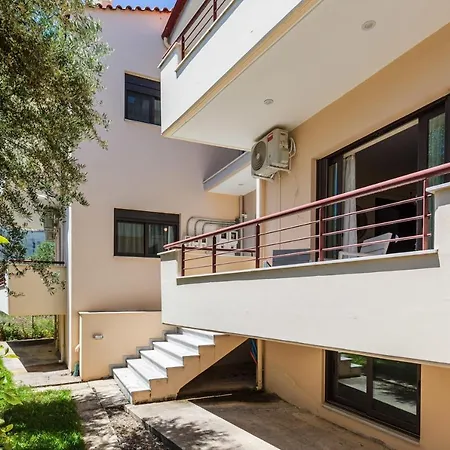 Seaside Wonder Armonia - A Step Away To The Beach Apartment *