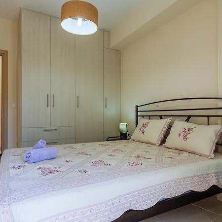 Seaside Wonder Armonia - A Step Away To The Beach Apartment *